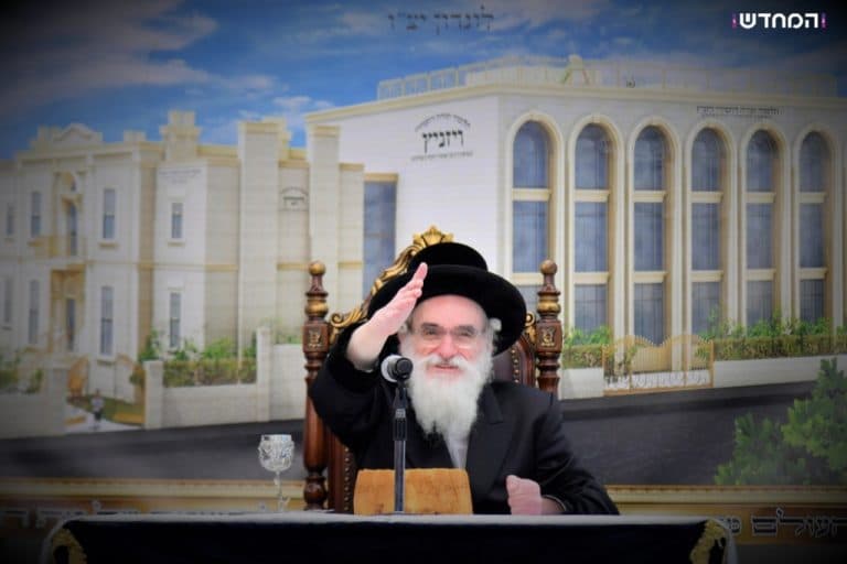 על השטח הענק ירה הרבי מויז'ניץ את אבן הפינה לבניין הת"ת