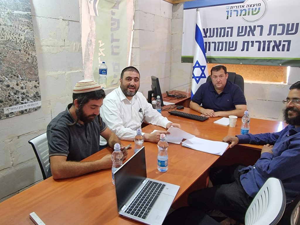 השתמש בחסינות: ח"כ ארבל הכניס משאית חומרי בניה למאחז אביתר