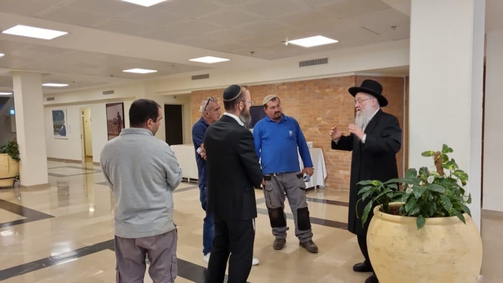 לקראת שנת השמיטה: הגר"י אפרתי פגש את הגננים בכנסת