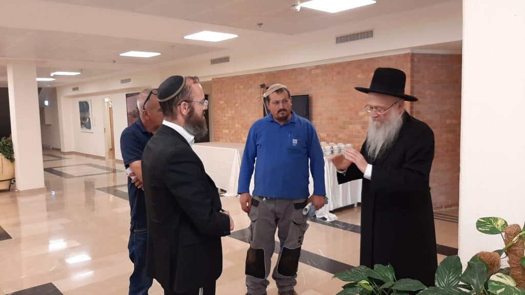 לקראת שנת השמיטה: הגר"י אפרתי פגש את הגננים בכנסת