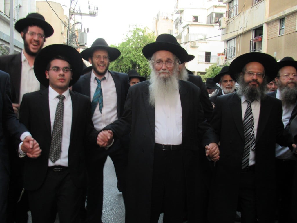 מעמד הכנסת ספר תורה לע"נ הנער משה ביסטריצר זצ"ל