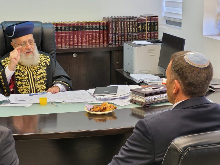 הרבנים הראשיים: "הונאת הגר, סכנה לאחדות העם היהודי"