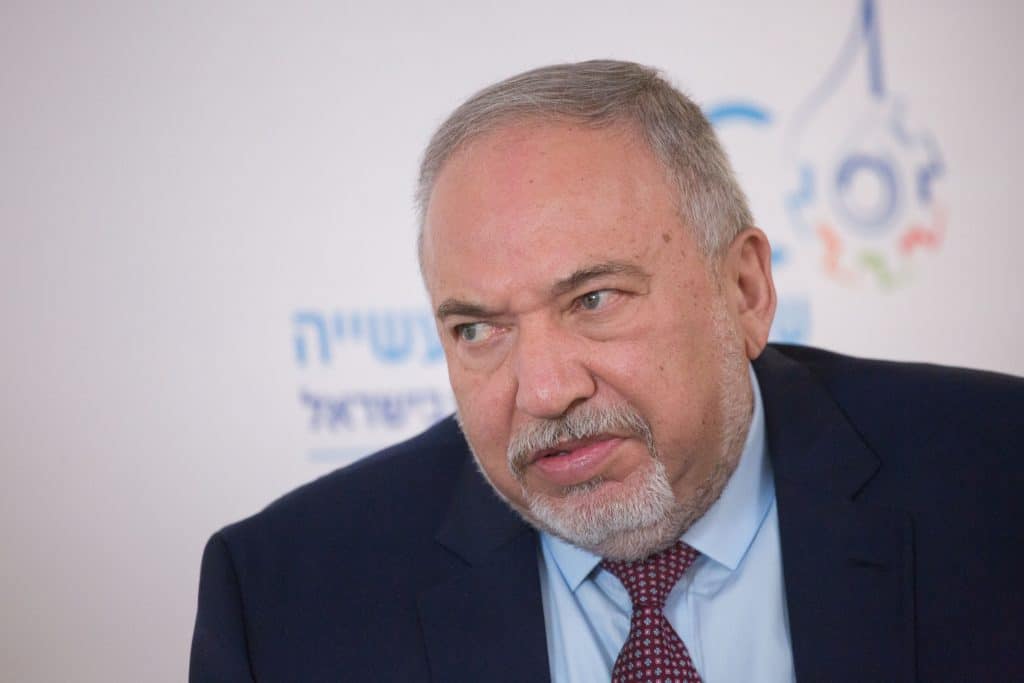 שבוע לפתיחת הלימודים - ניסיונות נואשים להגיע להסכמות