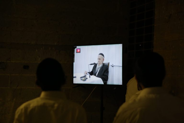 מרן ראש הישיבה בשיחה מיוחדת לקראת בין הזמנים