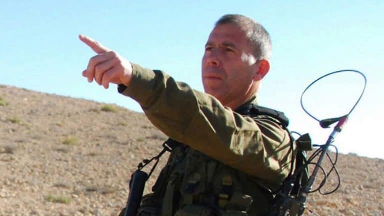 אבי גיל ימונה למזכירו הצבאי של רה"מ בנט