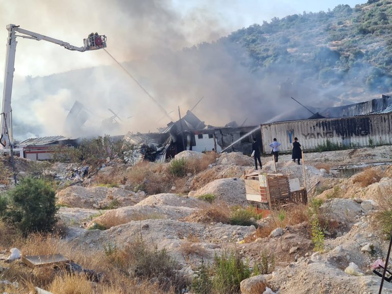 שריפה פרצה הבוקר בגמ"ח במודיעין עילית