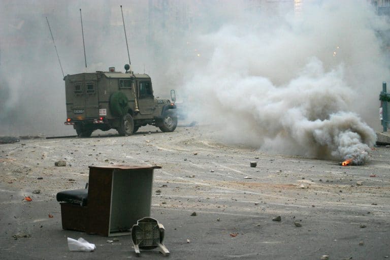 צה"ל צבא ערבים רכב מלחמה הפגנה פרעות פלסטינים