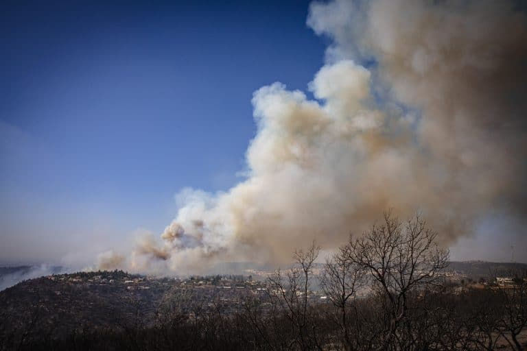 מספר מוקדים בהרי ירושלים חזרו לבעור, ארבעה מטוסים הוזנקו