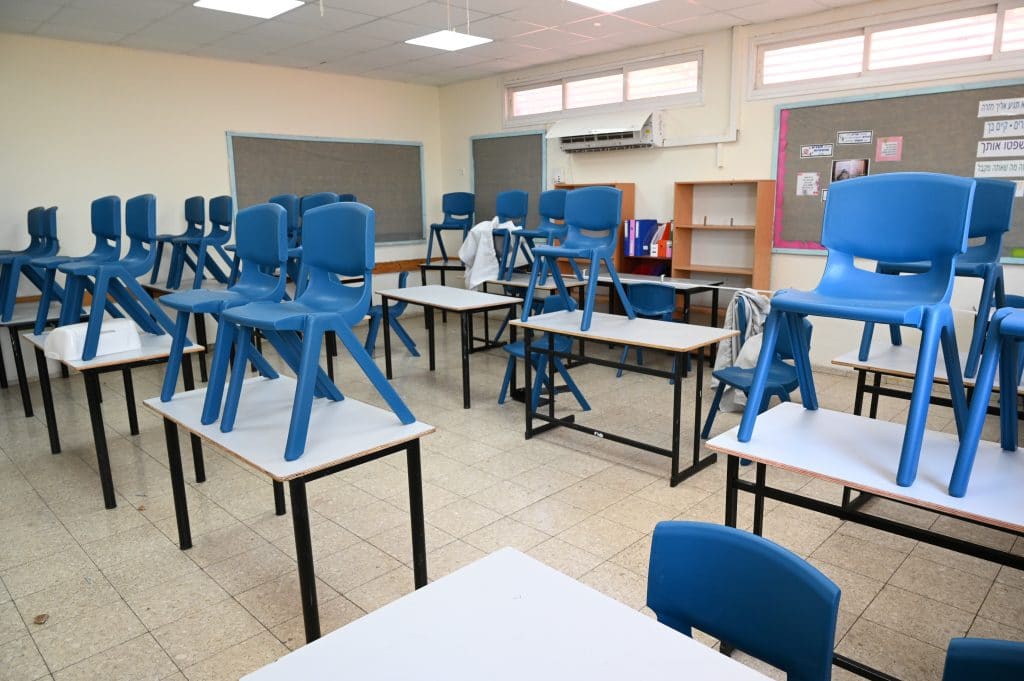 שר האוצר שיקר? במשרד המשפטים לא קיבלו בקשה לצווי מניעה