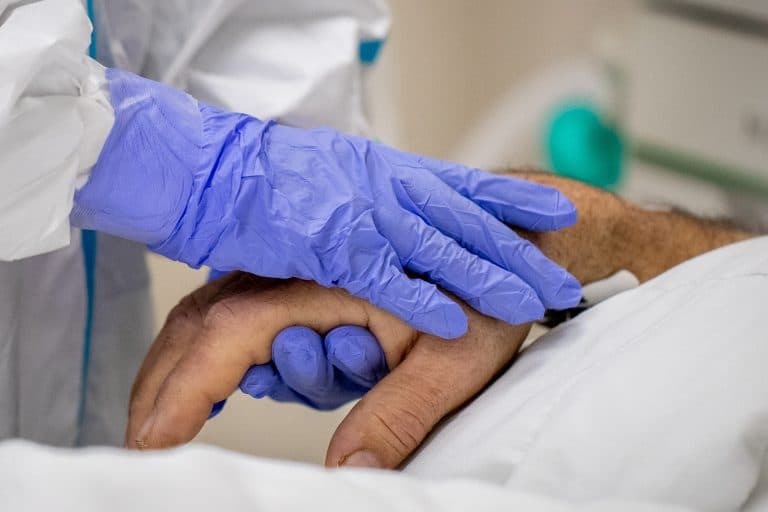 שקד: זו מגפה – ובמגפה אנשים מתים