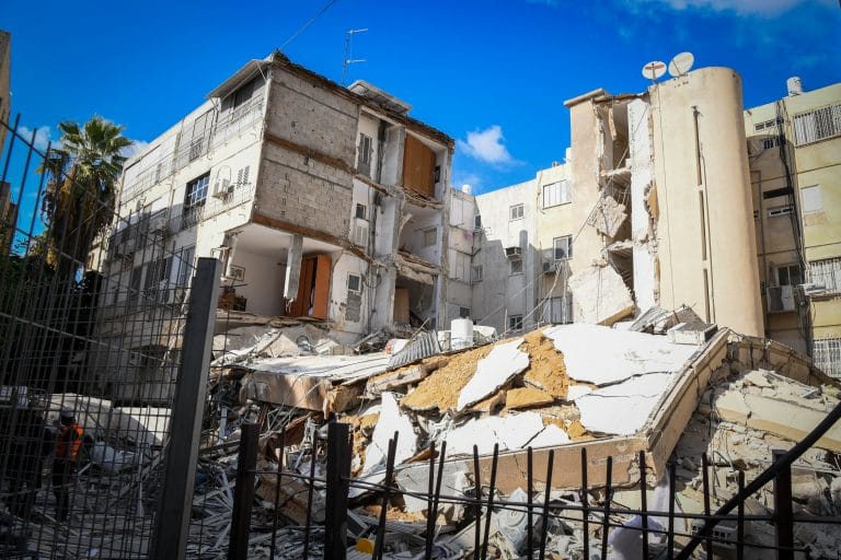 אדריכל העיר: העיריה תקדם פינוי בינוי ותקים בנין חדש לדיירים