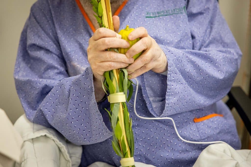 כל אחד עולם ומלואו: הצצה לתוך חדרי המלחמה במחלקות