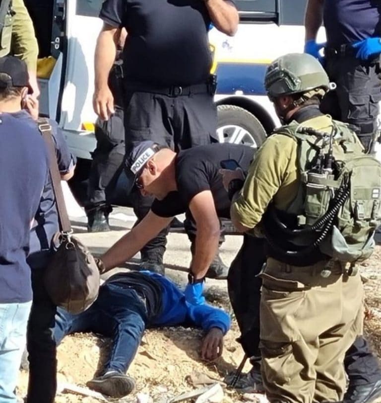 ניסיון פיגוע דקירה בגוש עציון – המחבל נוטרל