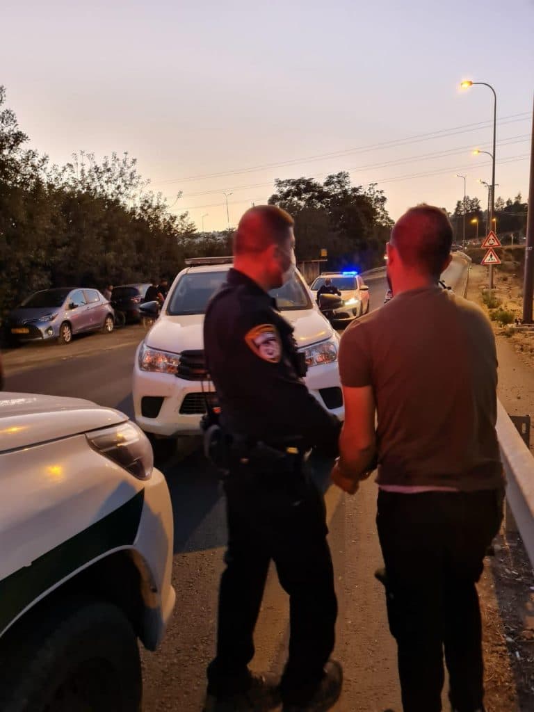 חשד למעורבות בדריסה: 11 שב"חים נעצרו סמוך ירושלים