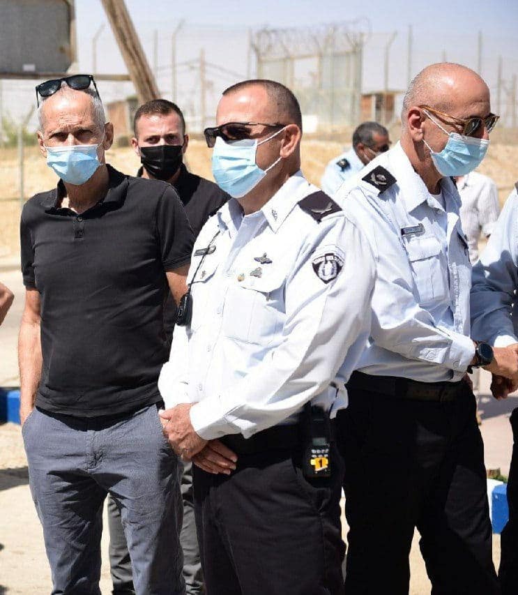 השר בר-לב: "בריחת האסירים מכלא גלבוע זה כישלון"