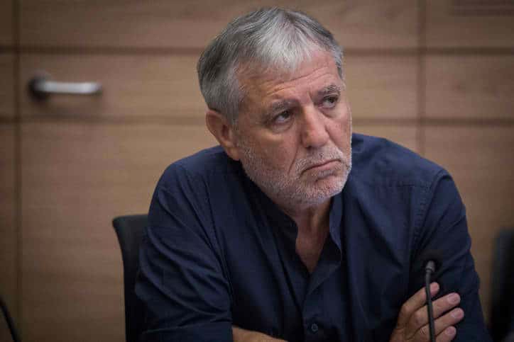 לפיד מפתיע ומשבח את האופוזיציה