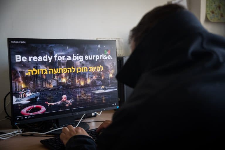 דיווח: ישראל חוששת שהאקרים איראנים ינתקו מרחוק מכשירי הנשמה