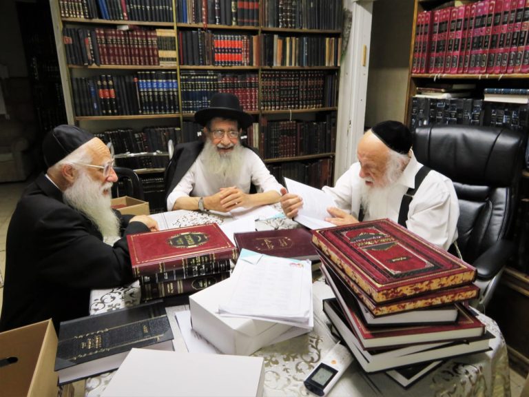 הוכרזו הזוכים בפרס בני ברק לספרות תורנית לשנת התשפ"ב