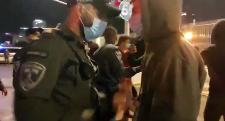 במחלקת המשמעת לא הצליחו לראות את מכת האגרוף לנער