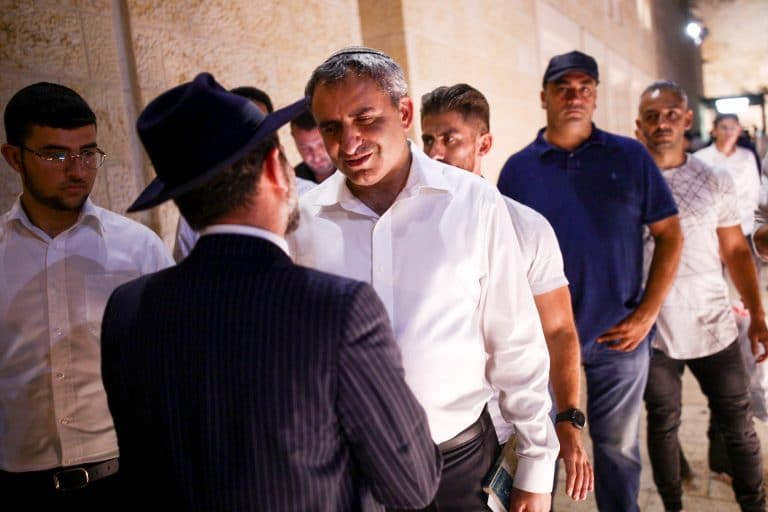 אלקין בשיחות סגורות: לא אעניק לרפורמים מעמד רישמי בכותל המערבי