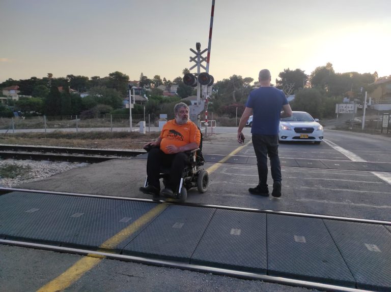 בשל הפגנה: הופסקה תנועת הרכבות בין חיפה לבנימינה