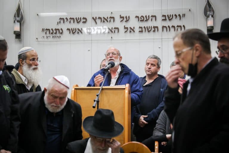 חברי הכנסת מהליכוד הגיעו לנחם את משפחת דימנטמן: "צריך להסדיר את הישיבה בחומש"