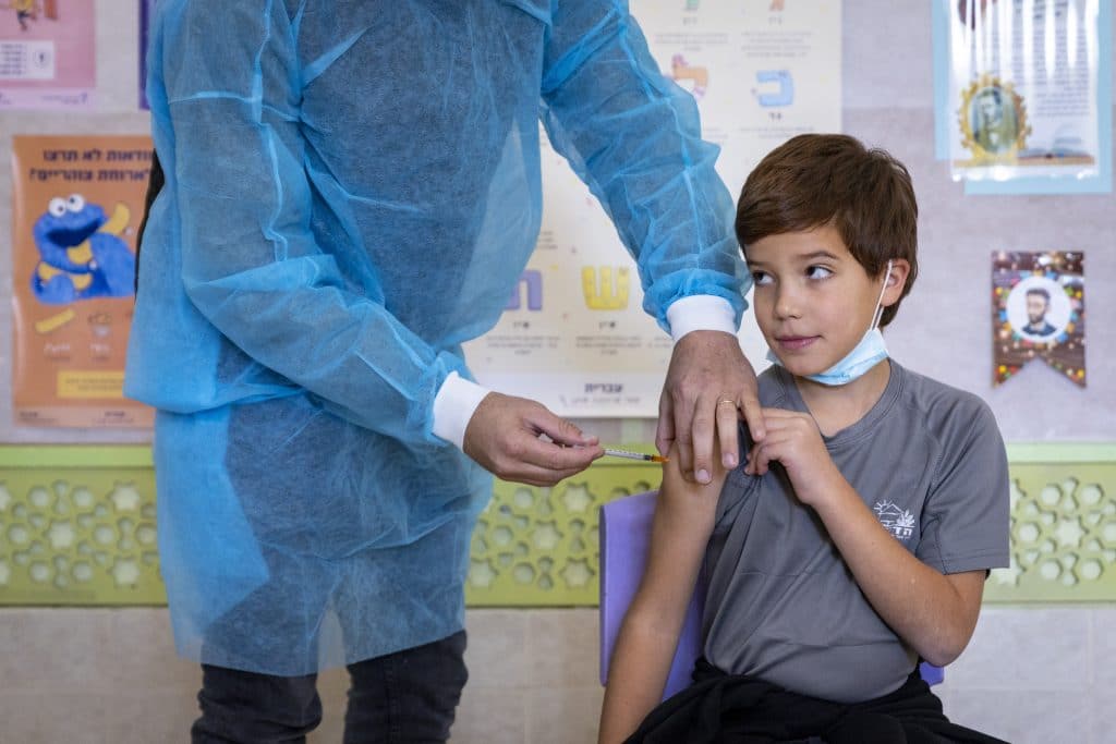 בנט: "אנחנו רואים תחילת מגמה של התייצבות בגל האומיקרון"