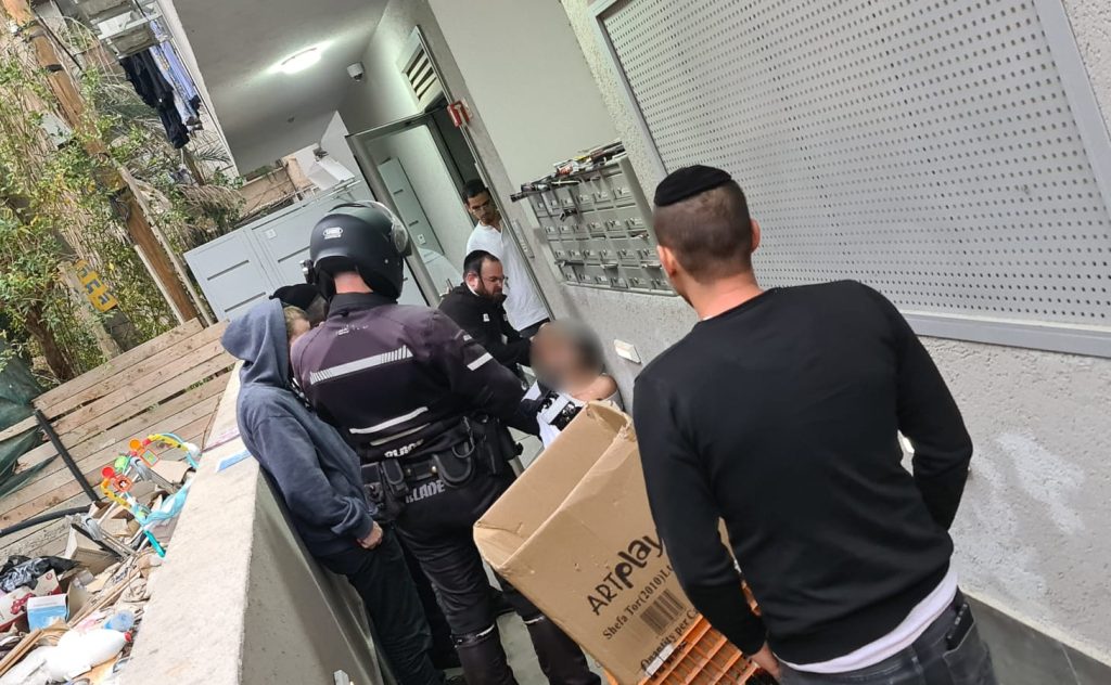 ניסה לפרוץ לדירה ונתפס על חם ע"י מתנדבי 'השומרים'