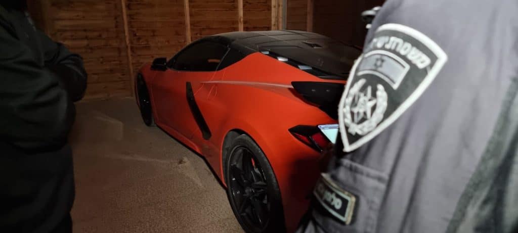 רכבי יוקרה בשווי מיליוני ש"ח נתפסו באום אל פחם • צפו