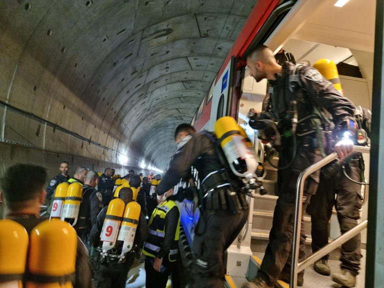 תרגיל אר"ן נערך אמש במנהרת הרכבת בירושלים • תיעוד