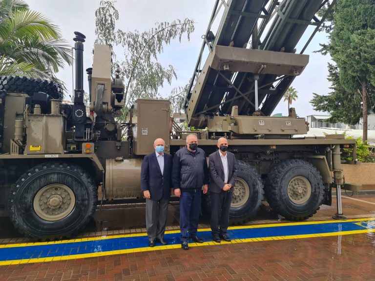 ליברמן סייר באלביט מערכות: יירוט הלייזר שמפותח יהיה המגן המרכז של ישראל