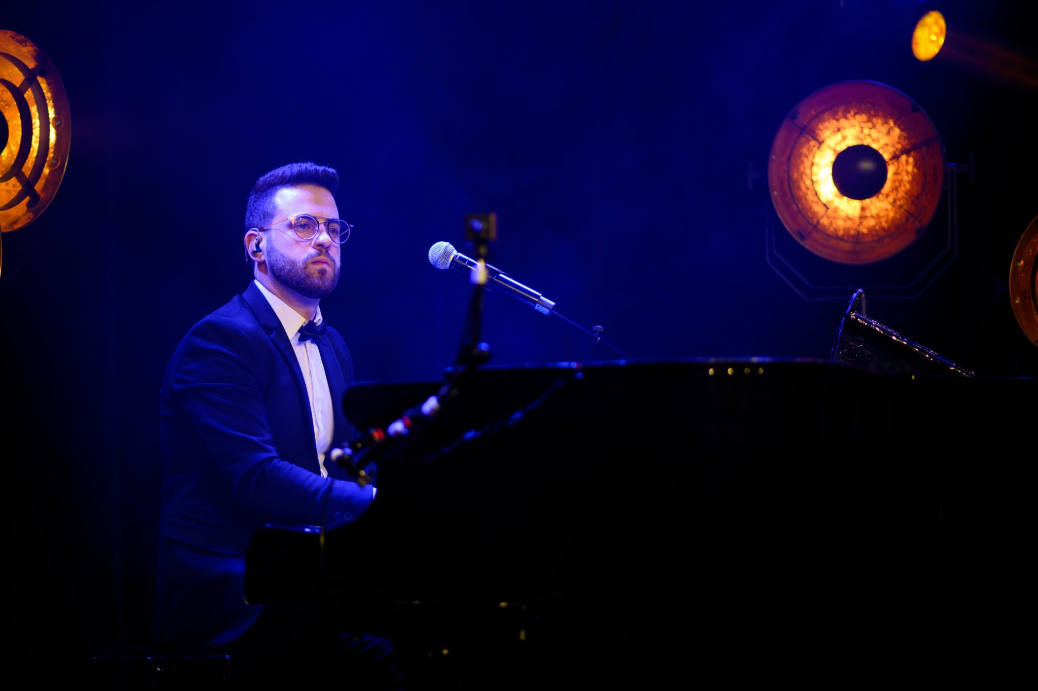 במעמד רב רושם: הרב שלמה קאהן הוכתר כחתן ההלכה של אירופה במעמד רב רושם: הרב שלמה קאהן הוכתר כחתן ההלכה של אירופה