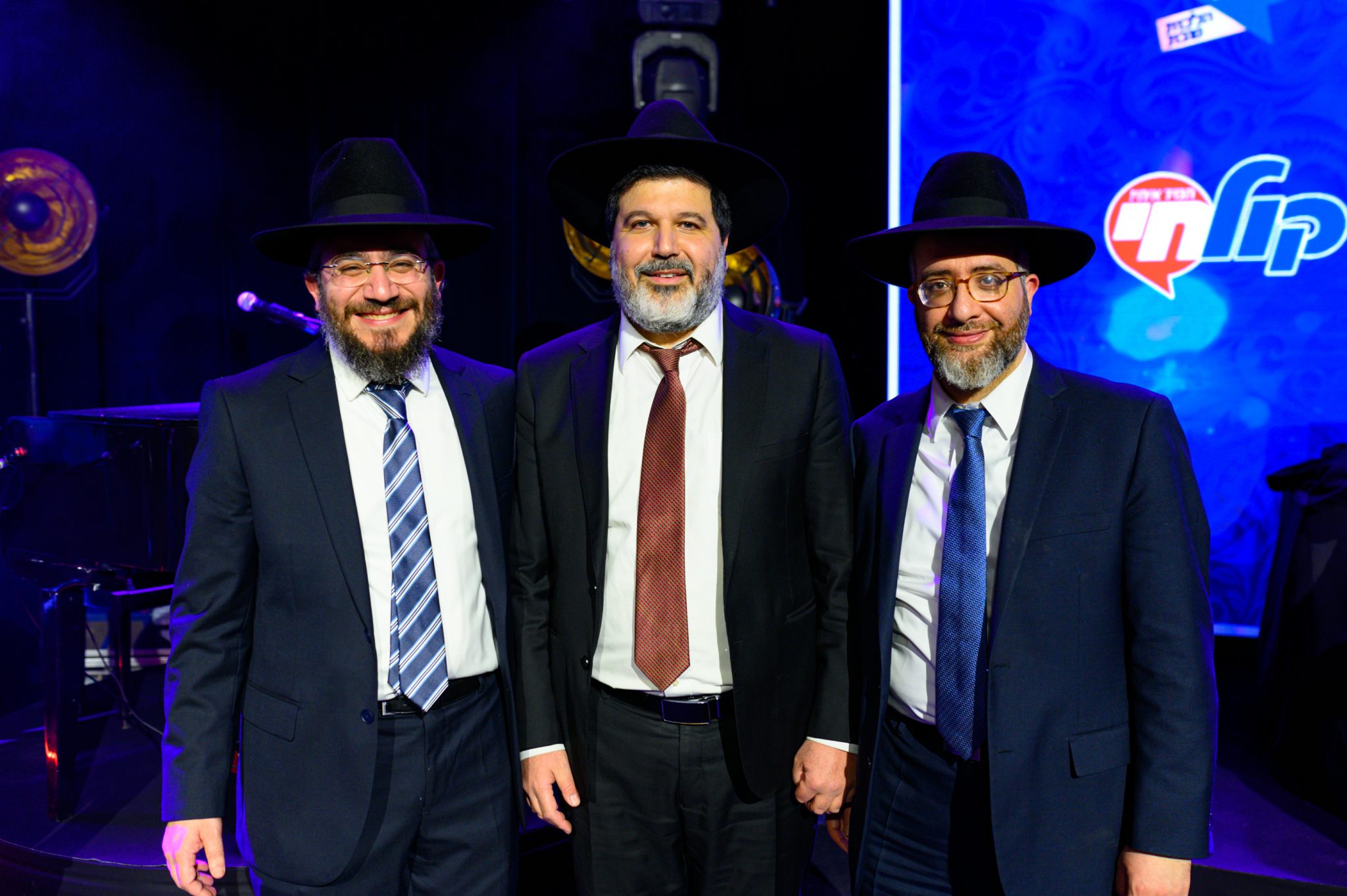 במעמד רב רושם: הרב שלמה קאהן הוכתר כחתן ההלכה של אירופה במעמד רב רושם: הרב שלמה קאהן הוכתר כחתן ההלכה של אירופה