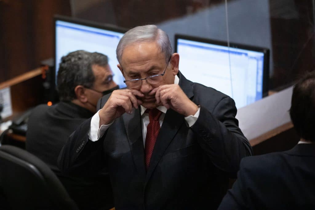 בין הדד-ליין האיראני של טראמפ לקרב ההישרדות של נתניהו