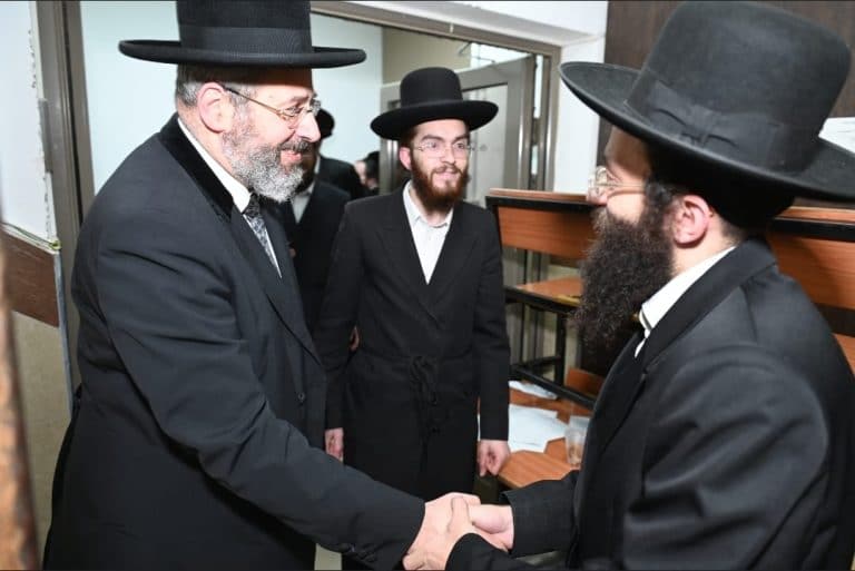הגר"ד לאו לאברכים בערד: "אתם המענה למהרסי הדת"