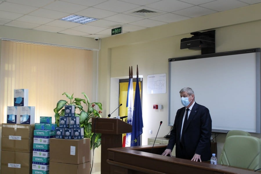 מנכ"ל משרד הבריאות המולדובי הודה לרב המדינה בטקס מיוחד: "הצלתם חיים"