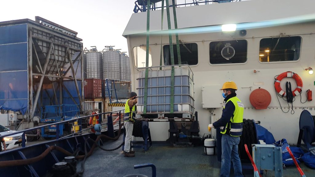 חדר מצב מיוחד נפתח בעקבות כתם שמן המתקרב לחופי ישראל חדר מצב מיוחד נפתח בעקבות כתם שמן המתקרב לחופי ישראל