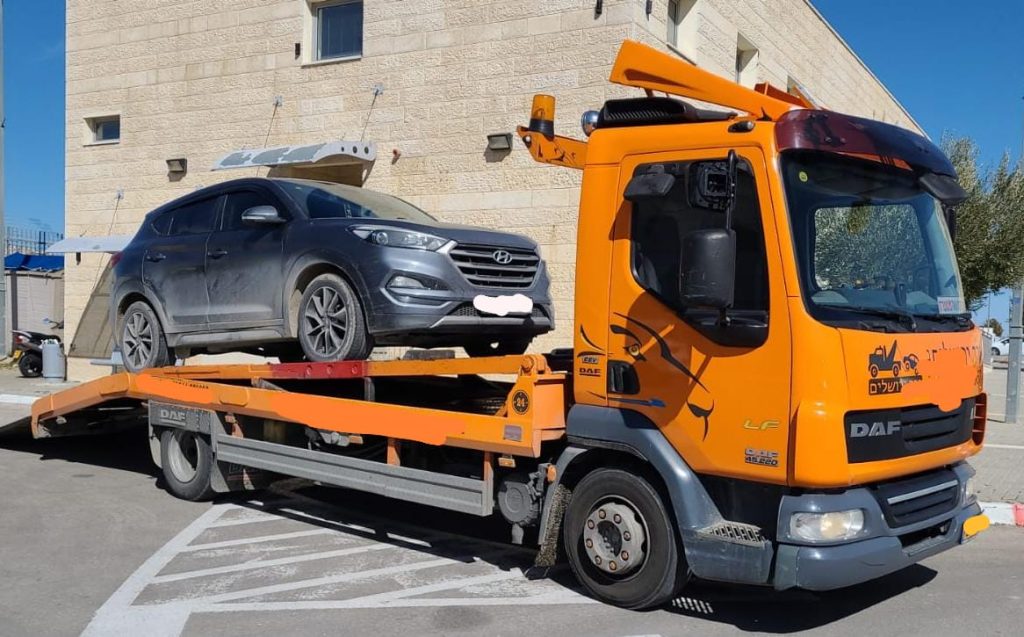 בן 24 נתפס כשהוא נוהג במהירות של 204 קמ"ש בן 24 נתפס כשהוא נוהג במהירות של 204 קמ"ש