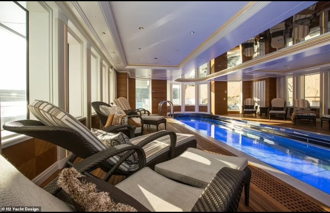 דיווח: היאכטה של פוטין "ברחה" מגרמניה לפני סיום השיפוצים דיווח: היאכטה של פוטין "ברחה" מגרמניה לפני סיום השיפוצים