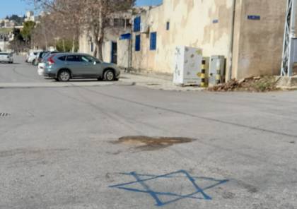 לועגים לחיזבאללה? סמלי מגן דוד צויירו בכבישי לבנון