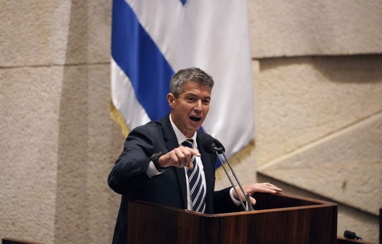 חוק ביטול רפורמת הטלפונים הכשרים עבר במליאה 57-43