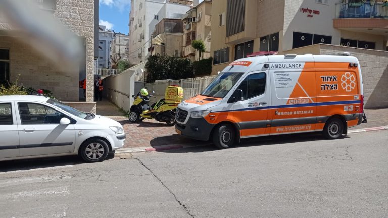 פעוט איבד את הכרתו בפתח תקווה, מצבו קשה