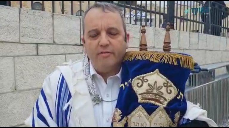 זעזוע בכותל המערבי: ח"כ קריב הפר סיכומים וביזה ס"ת