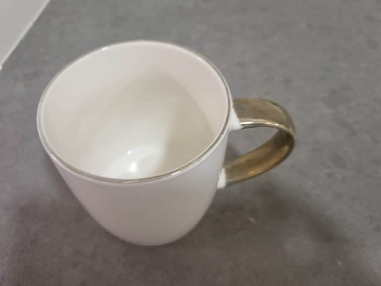 חשד לריגול סיני בכוסות מתנה שנשלחו למשרדי ממשלת ישראל