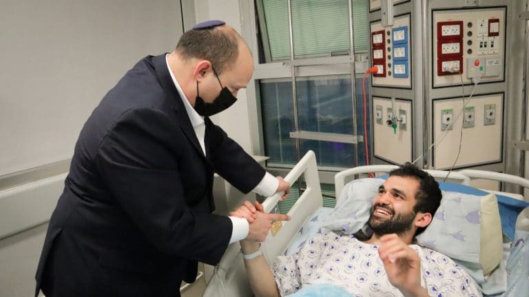 בנט: "נמשיך לרדוף אחרי המחבלים בכל מקום, ביום ובלילה"