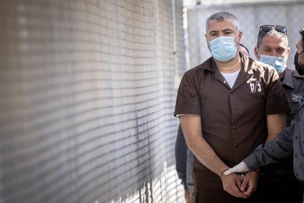 משפחת גואטה: לא נשתמש בכסף של המחבלים