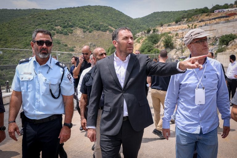 אחרי שהתפטר: בנט מינה את כהנא לנהל את ההילולא