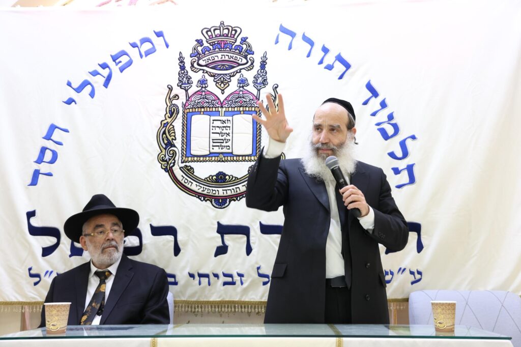 תל אביב: 52 שנים של עצמאות רוחנית בתפארת רפאל