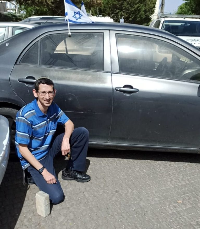 נמנע פיגוע סמוך לבית אל, מחבל נפצע • צפו