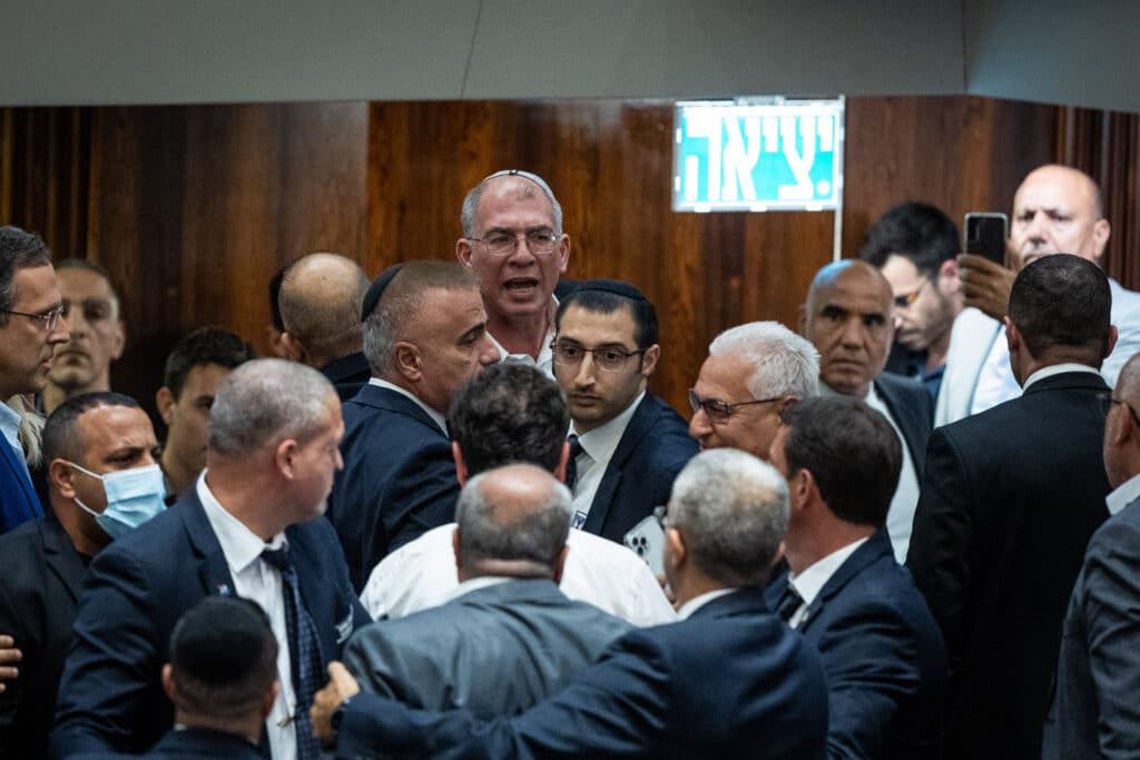 סקר חדש: אחרי מפלת הקואליציה גוש נתניהו מתחזק